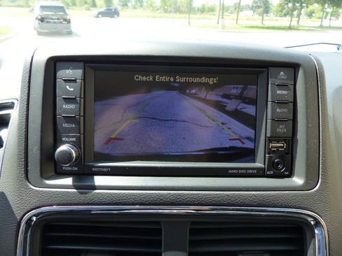 Used 2019 Dodge Grand Caravan SE FWD image 30
