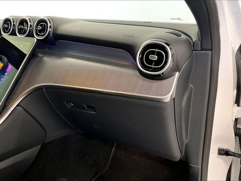 Used 2026 Mercedes-Benz GLC 300 GLC 300 image 17