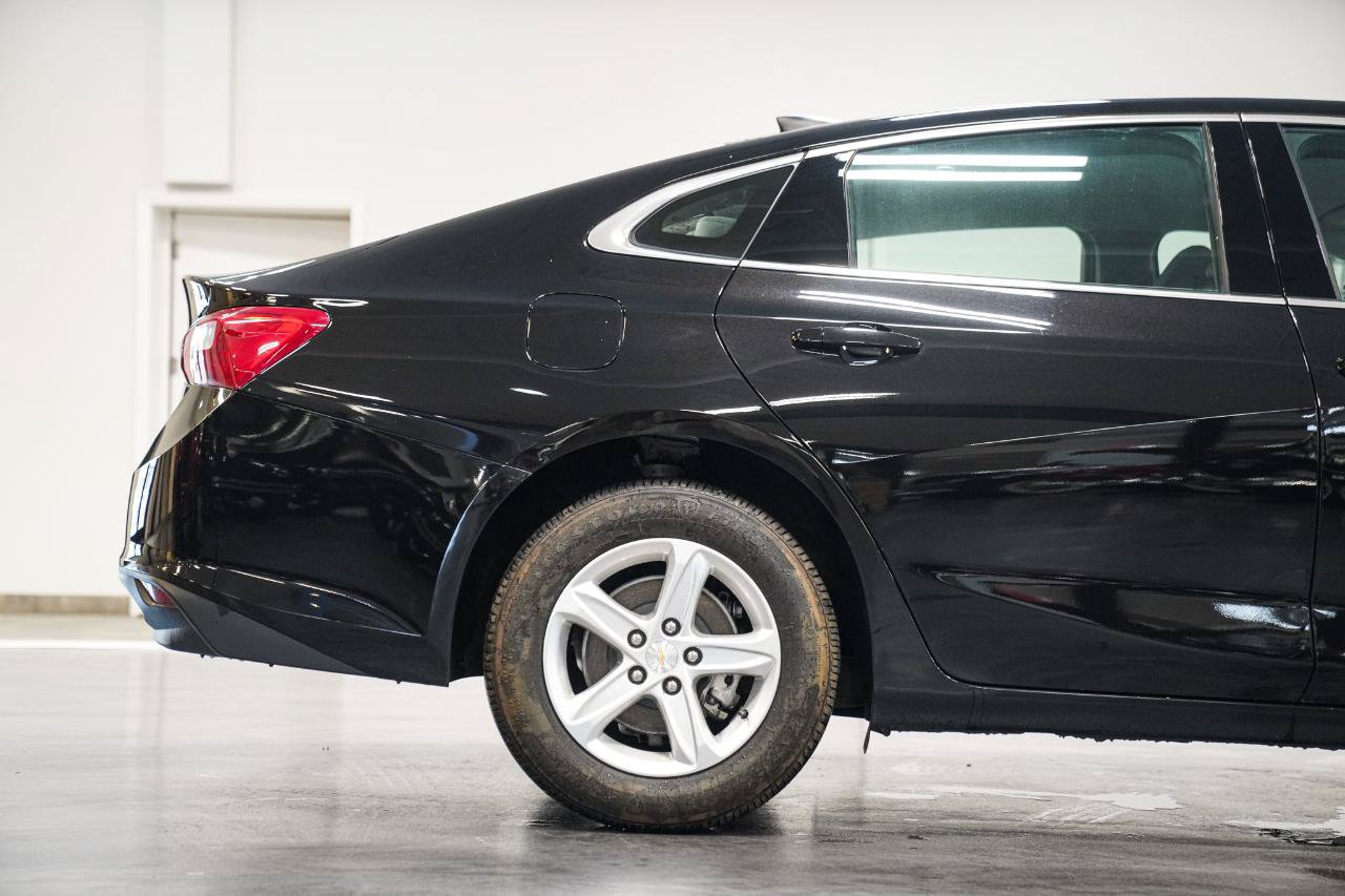 Used 2024 Chevrolet Malibu LS FWD image 11