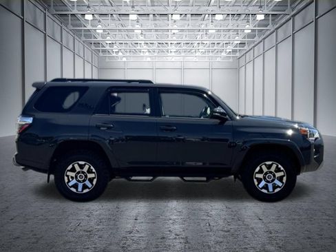 Used 2024 Toyota 4Runner TRD Off-Road Premium w/ Off Road Premium Plus Package AWD/4WD image 5