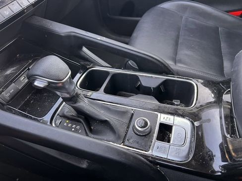 Used 2022 Kia Telluride LX image 17