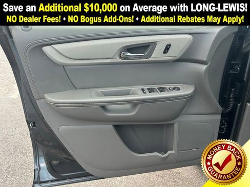 Used 2014 Chevrolet Traverse LT image 18