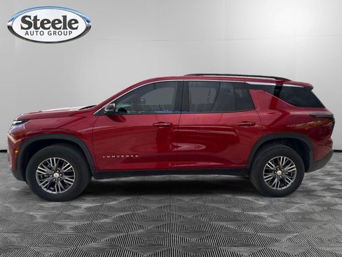 Used 2025 Chevrolet Traverse LT w/ LPO, Floor Liner Package FWD image 2