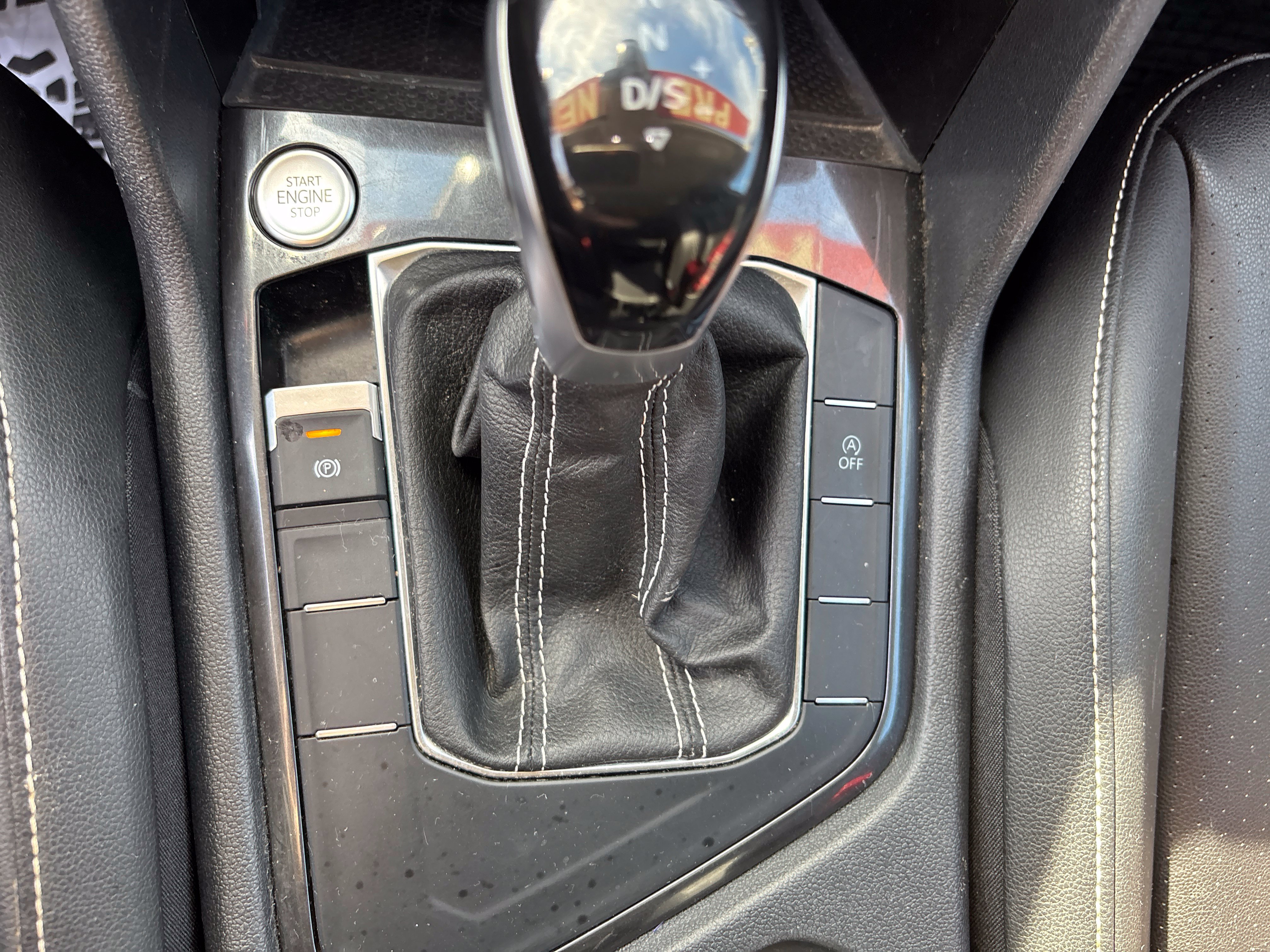 Used 2023 Volkswagen Tiguan SE FWD image 34