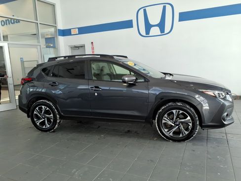 Certified 2024 Subaru Crosstrek 2.0i Premium image 4