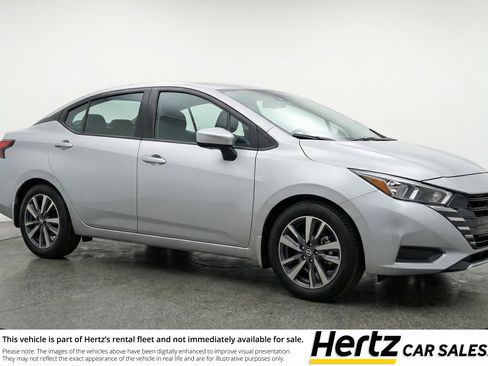 Used 2025 Nissan Versa SV FWD image 1