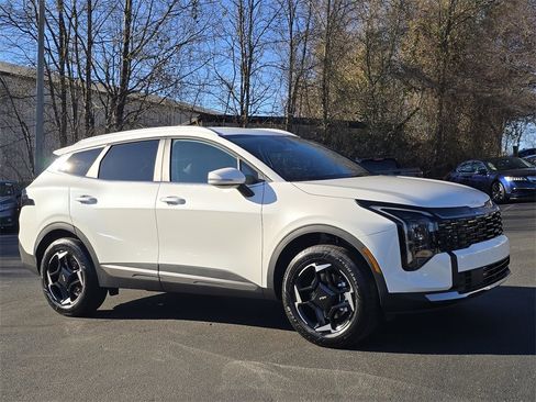 New 2026 Kia Sportage EX image 1