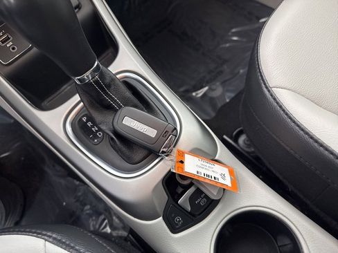 Used 2020 Jeep Compass Latitude image 28