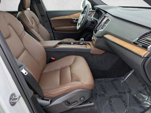 Used 2023 Volvo XC90 B6 Plus w/ Protection Package Premier image 24