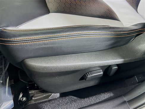 Used 2022 Subaru Crosstrek 2.5i Limited w/ Popular Package #2 image 18