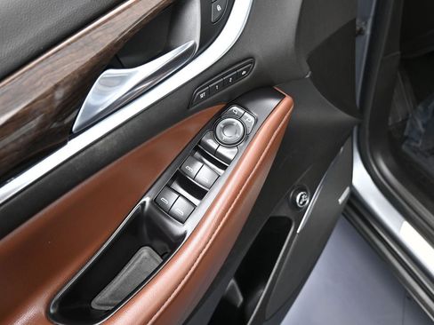 Used 2018 Buick Enclave Avenir w/ Avenir Technology Package image 14