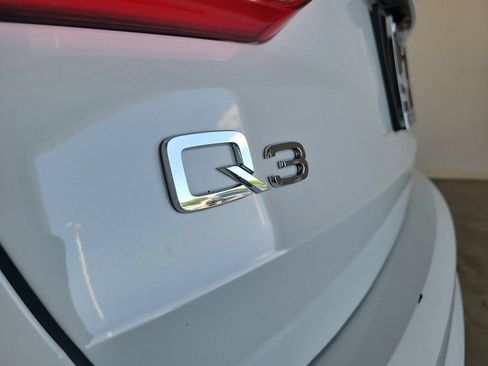 Used 2025 Audi Q3 2.0T Premium AWD/4WD image 9