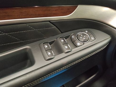 Used 2018 Ford Explorer Platinum AWD/4WD image 27