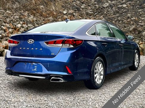 Used 2018 Hyundai Sonata SE FWD image 2