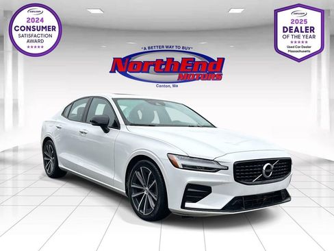 Used 2022 Volvo S60 B5 Inscription image 1