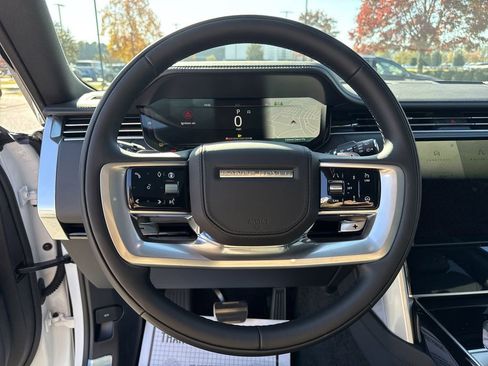 New 2025 Land Rover Range Rover SE image 23