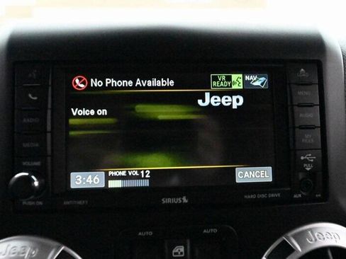 Used 2015 Jeep Wrangler Unlimited Sahara w/ Dual Top Group AWD/4WD image 23
