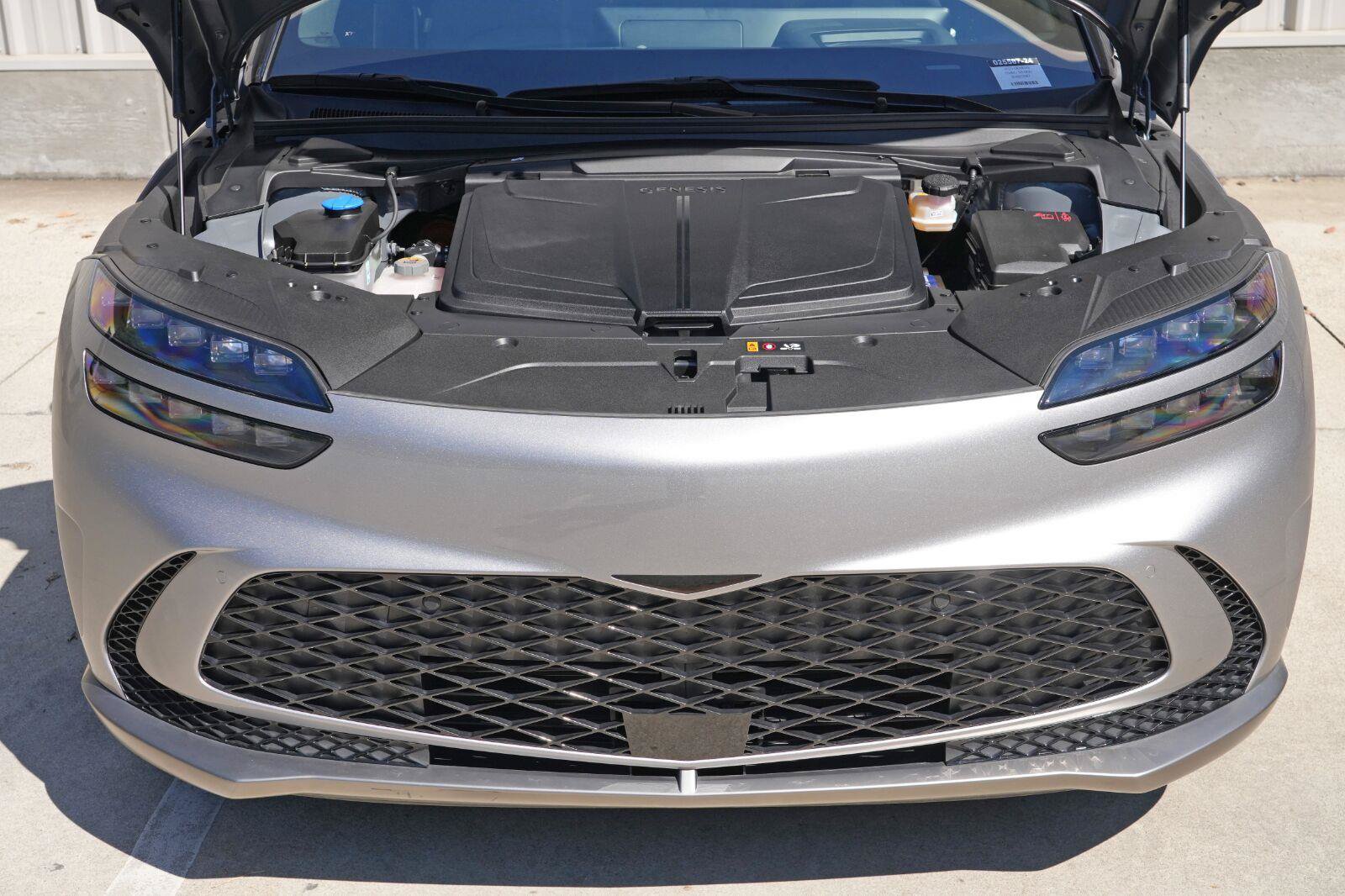 Used 2025 Genesis GV60 RWD image 8