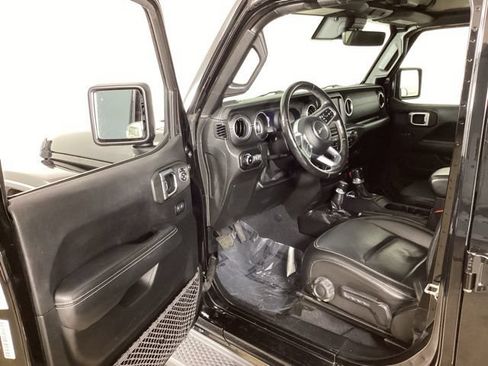 Used 2020 Jeep Wrangler Unlimited Sahara AWD/4WD image 9