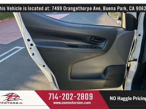 Used 2017 Nissan NV200 S image 33