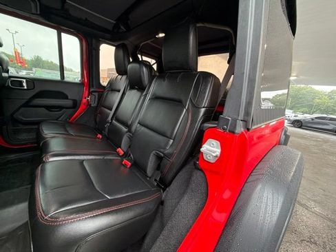Used 2021 Jeep Wrangler Unlimited Rubicon AWD/4WD image 17