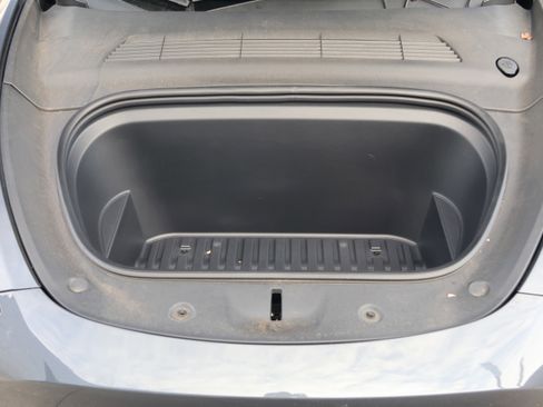 Used 2023 Tesla Model Y Long Range image 33