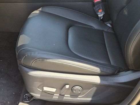 New 2026 Kia Sportage EX FWD image 19