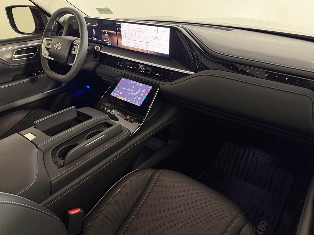 Used 2025 INFINITI QX80 Luxe RWD image 13