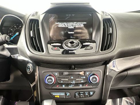 Used 2018 Ford Escape Titanium AWD/4WD image 12