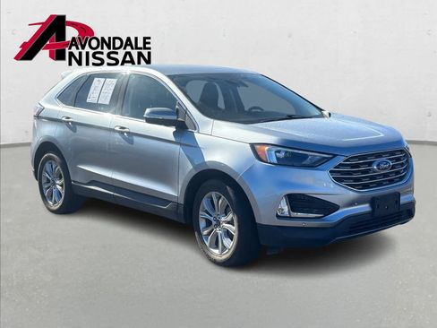 Used 2022 Ford Edge Titanium image 9