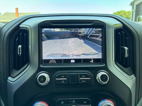Used 2020 GMC Sierra 2500 SLE w/ SLE Value Package; AWD/4WD image 35