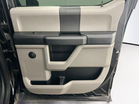 Used 2018 Ford F150 XL w/ Equipment Group 101A Mid AWD/4WD image 30