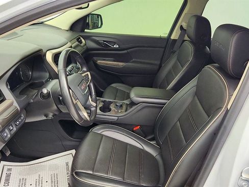 Used 2022 GMC Acadia Denali AWD/4WD image 10