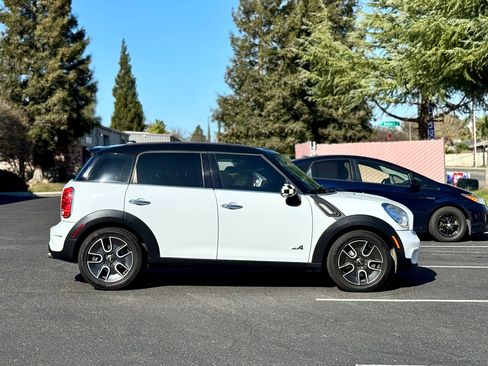 Used 2012 MINI Cooper Countryman S image 2