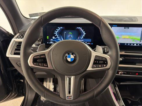Used 2025 BMW X5 M60i w/ Climate Comfort Package image 14