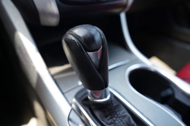 Used 2019 Acura TLX w/ Technology & A-SPEC Package FWD image 33