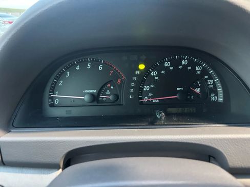 Used 2004 Toyota Camry LE FWD image 16