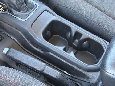 Used 2025 Jeep Wrangler Rubicon image 31