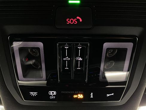 New 2026 Volkswagen Tiguan SE R-Line image 24