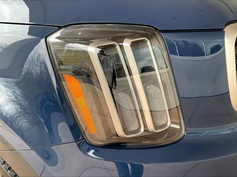 Used 2023 Kia Telluride S w/ S Sunroof Package FWD image 30
