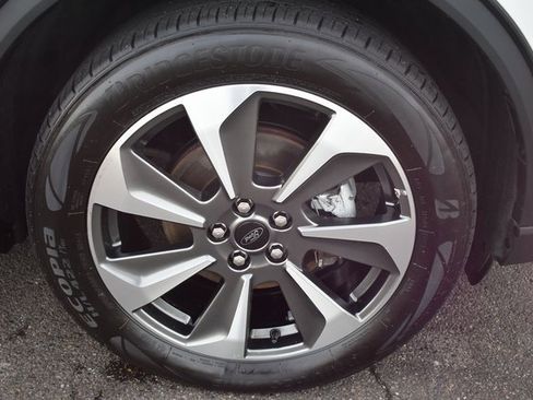 Used 2024 Ford Escape Platinum image 46