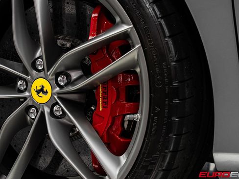 Used 2018 Ferrari 488 Spider RWD image 30