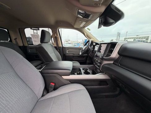 Used 2020 RAM 2500 Big Horn w/ Level 2 Equipment Group image 15