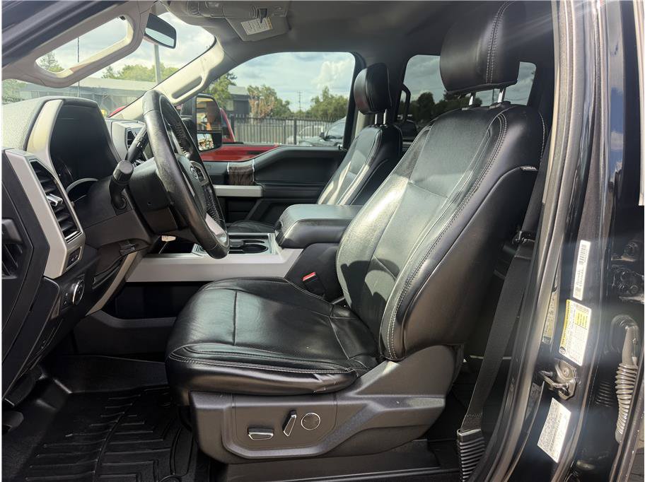 Used 2019 Ford F250 Lariat w/ Lariat Value Package AWD/4WD image 7