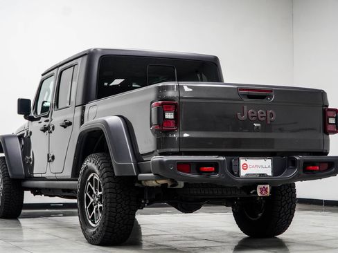 Used 2024 Jeep Gladiator Rubicon w/ Technology Group AWD/4WD image 17