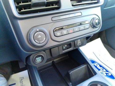 New 2026 Ford Maverick Lariat w/ Black Appearance Package image 10