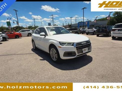 Used 2018 Audi Q5 2.0T Premium Plus w/ Premium Plus Package AWD/4WD image 2