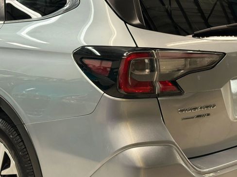 Used 2020 Subaru Outback Premium image 12