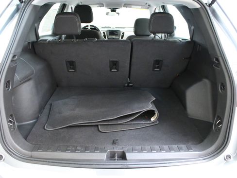 Used 2023 Chevrolet Equinox LS image 27