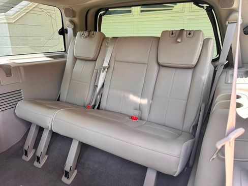 Used 2014 Lincoln Navigator 2WD image 81